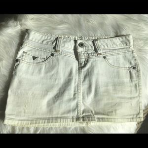 GUESS Off White Mini Skirt